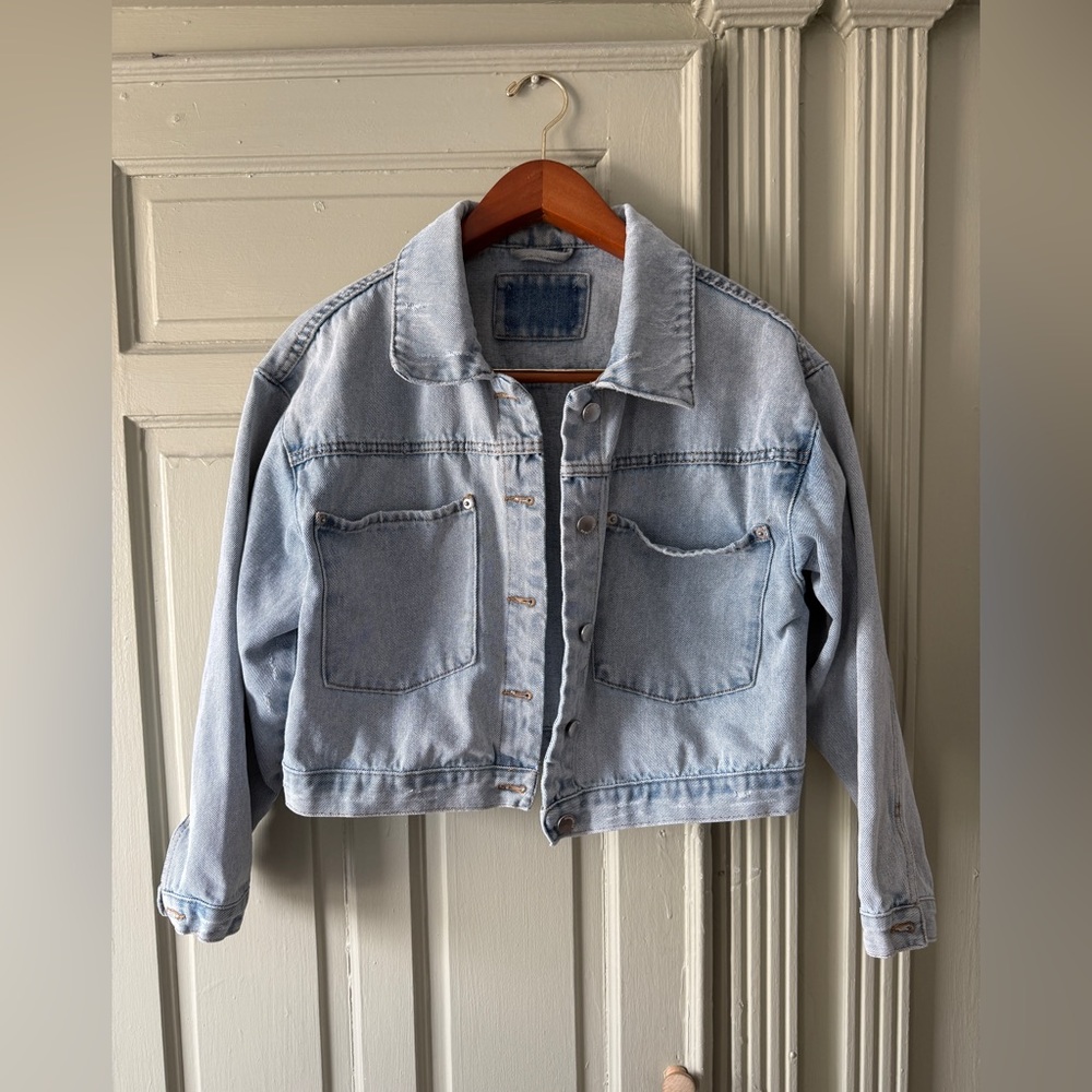 Modern Cropped Jean Jacket